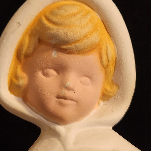 Vintage Diy Unpainted Ceramic Bisque Winter Christmas Caroler Lady Planter - Picture 11 of 16